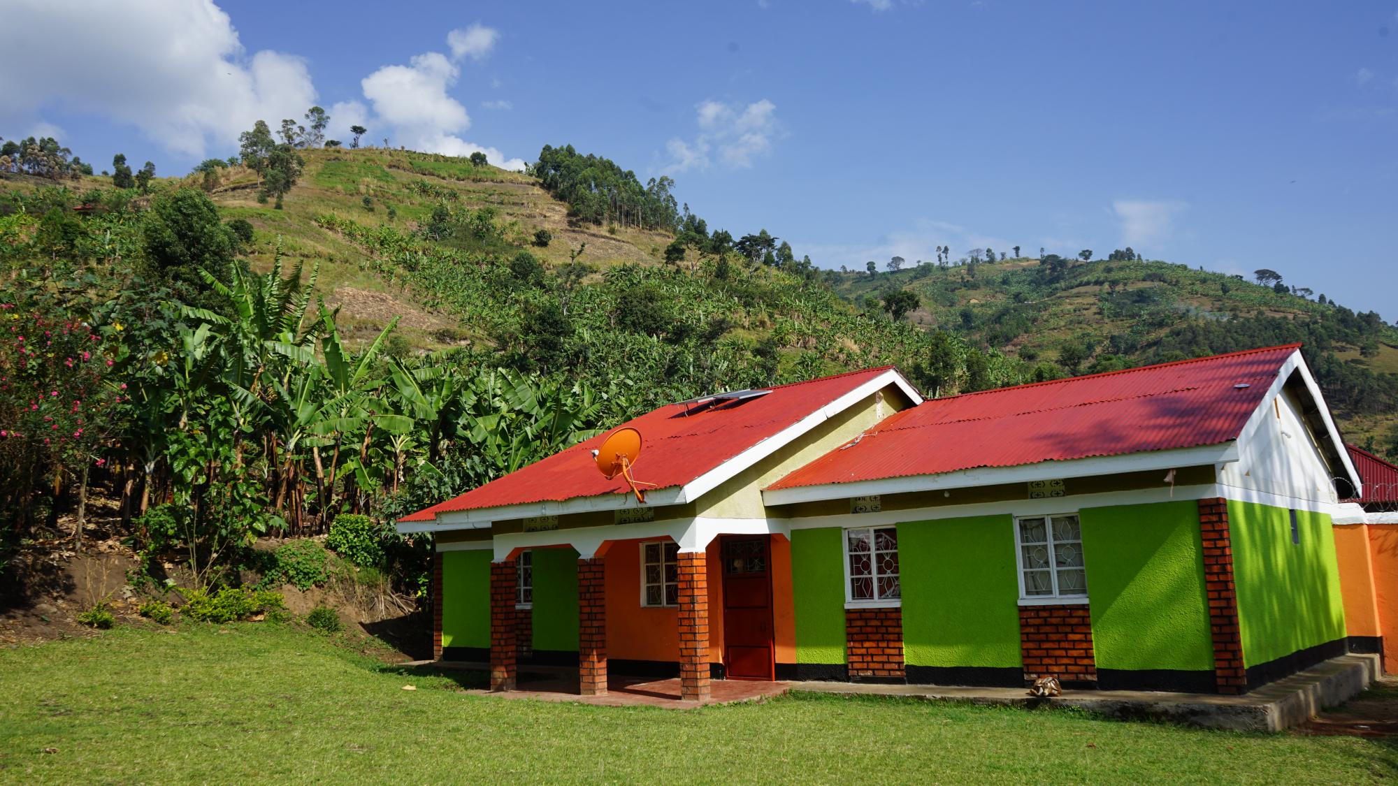 Photo 7: House of a big farmer with around 12 acres of land, Uganda 2022.